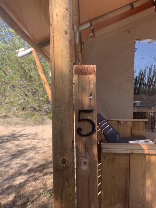 12 Fires Luxury Glamping With Heating #5 Hotel Johnson City Exterior photo